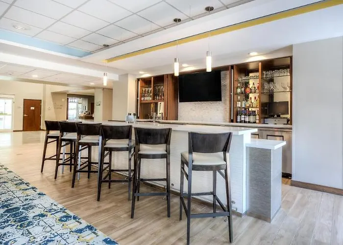 Fairfield & By Marriott Downtown Hotel