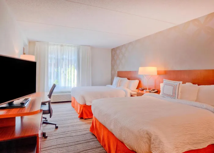 Fairfield & By Marriott Downtown Winston-Salem