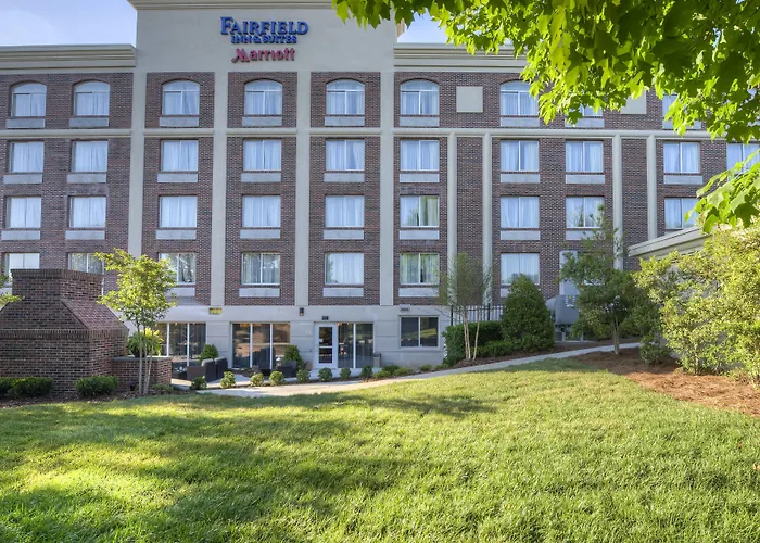 Fairfield & By Marriott Downtown Hotel Winston-Salem