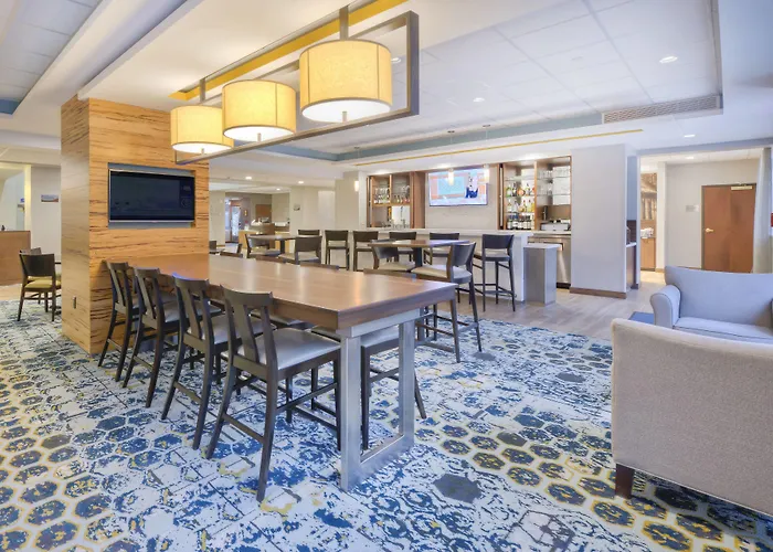 Fairfield & By Marriott Downtown Hotel 3*