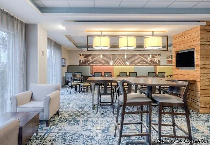 Hotel Fairfield & By Marriott Downtown 3*
