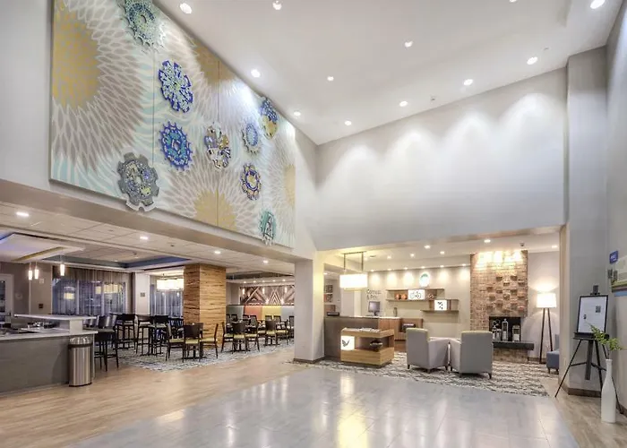 Fairfield & By Marriott Downtown Hotel 3*